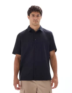 100% katoenen regular fit gekreukt shirt - zwart