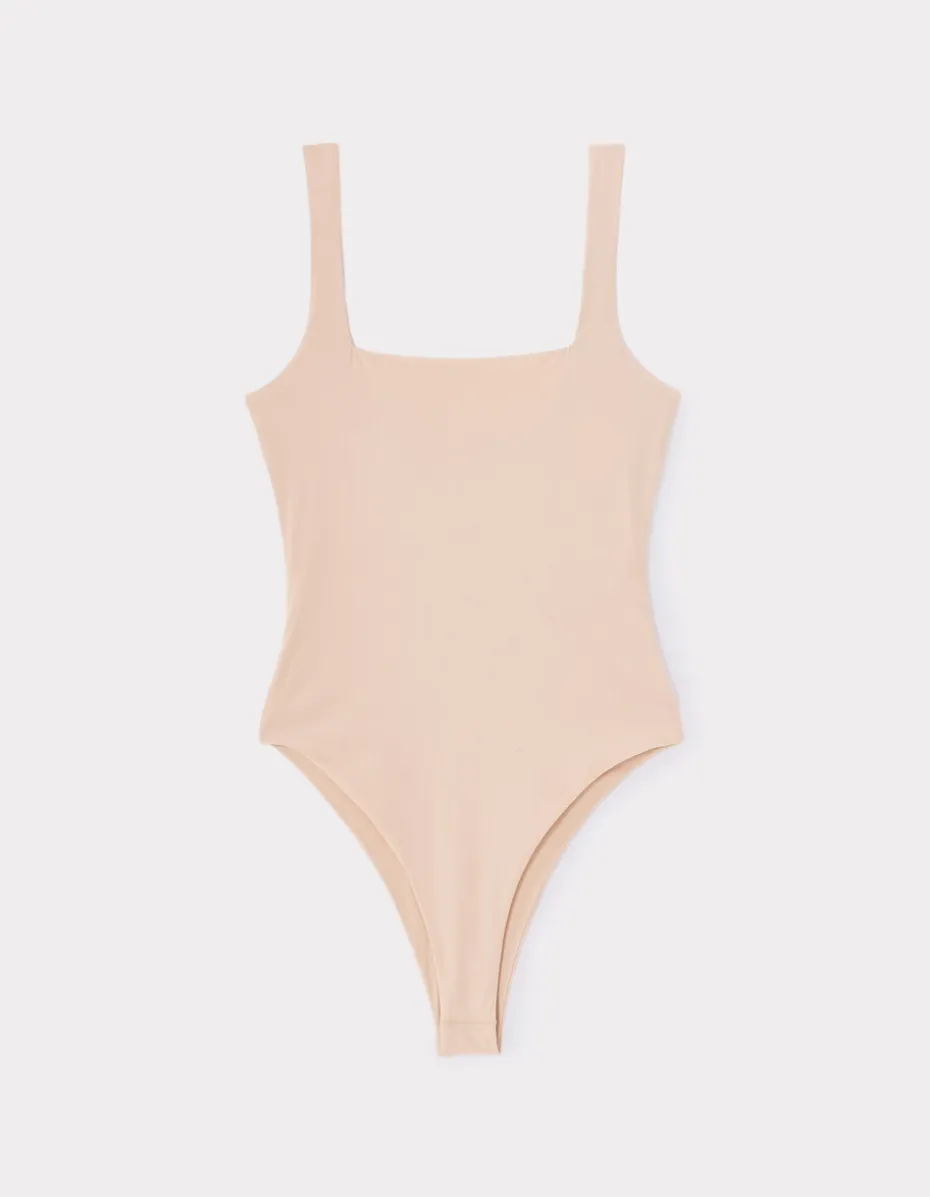 Body in tweede huidstijl met dunne bandjes – beige