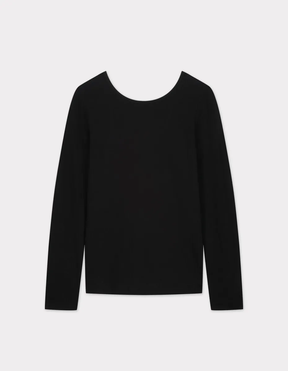 Getailleerd T-shirt met wijde halslijn - zwart