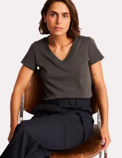 Grijs zacht katoenen T-shirt met V-hals