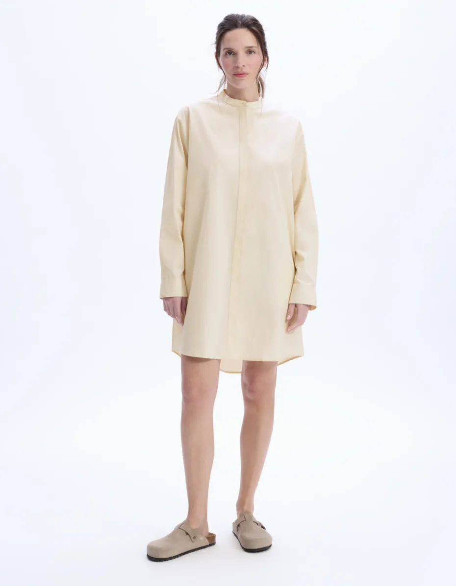 Korte jurk met mandarijnkraag - beige