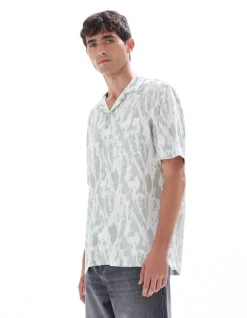 Shirt met camouflageprint - saliegroen