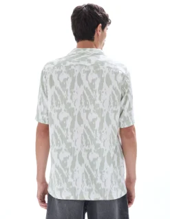 Shirt met camouflageprint - saliegroen