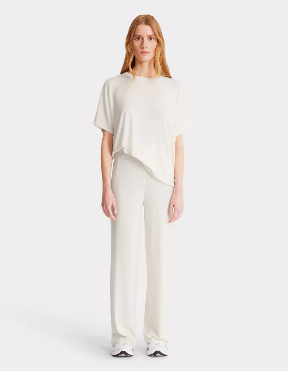 Soepelvallende modal broek - beige